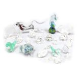 A quantity of Swarovski crystal animals, Mdina sea horse, etc. (1 tray)