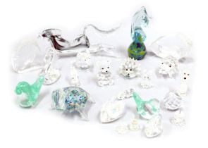 A quantity of Swarovski crystal animals, Mdina sea horse, etc. (1 tray)