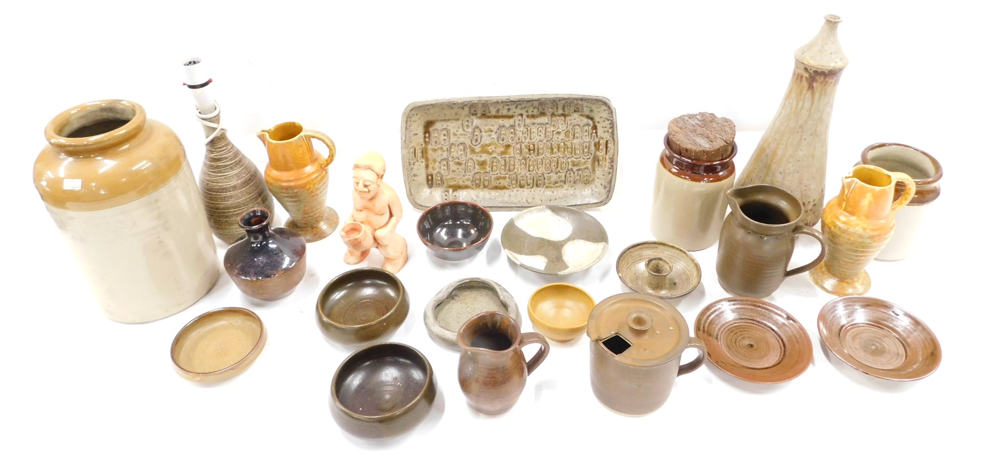 A quantity of items, to include stoneware jars, studio pottery items, etc.