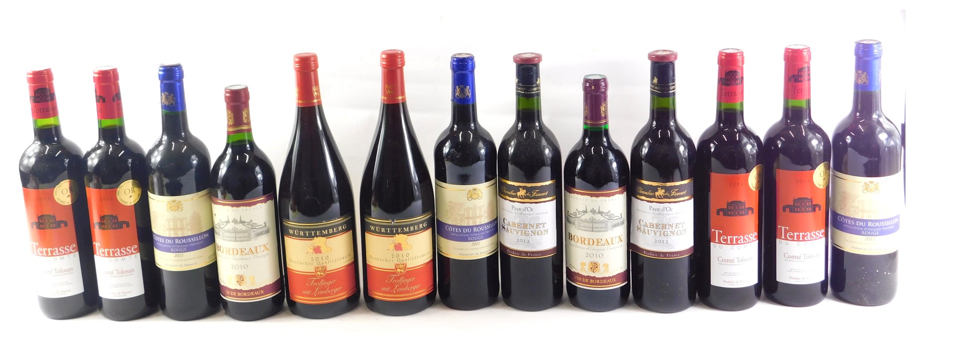 A quantity of red wine, to include Bordeaux, Terrasse Du Comte, Cote du Roussillon, etc.