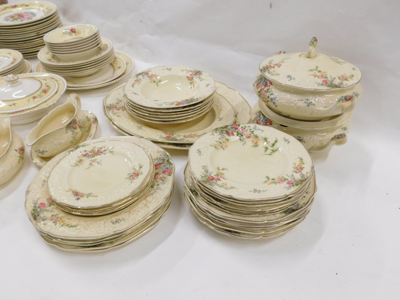 A Crown Ducal Florentine pattern part dinner service, and a similar Solianware dinner service. - Image 4 of 5