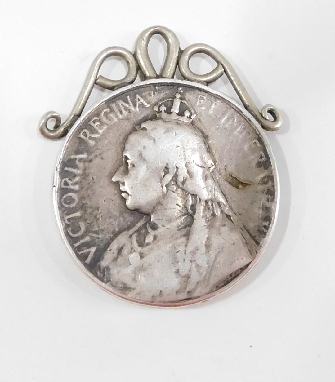 A Victoria Regina South Africa war medal. - Image 2 of 2