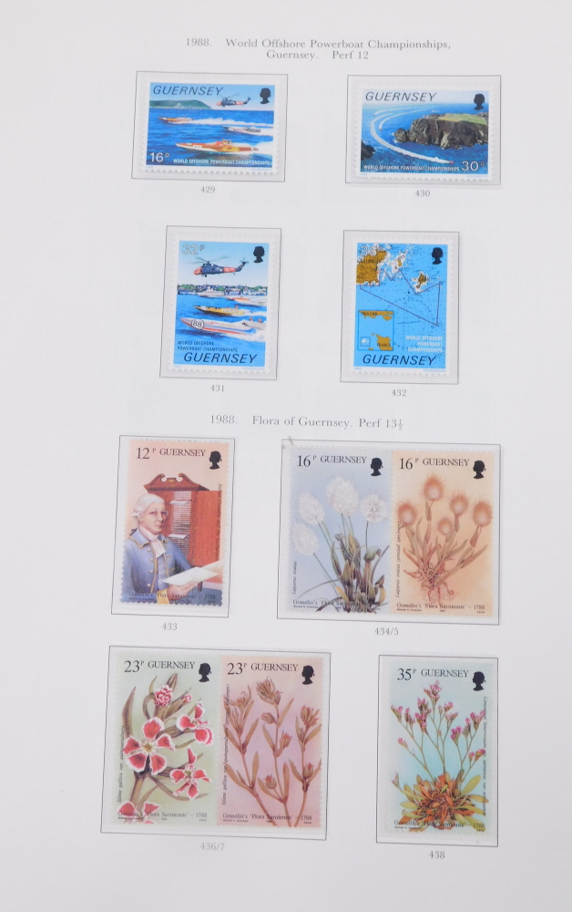 Stamps.- Guernsey.- a comprehensive mint collection in two albums, hingelessly mounted - Bild 2 aus 5
