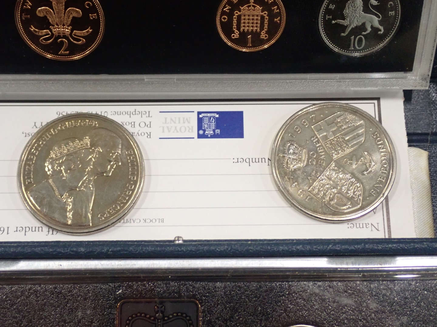 Four United Kingdom coin packs, comprising 1989, 1999, 1998, and 1988, boxed. (4) - Image 2 of 2