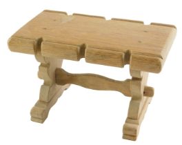 A miniature oak refectory table, the rectangular top 23.5cm wide.