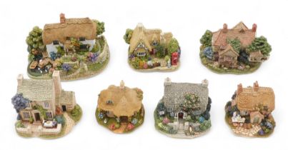 A collection of Lilliput Lane cottages, to include Water's Edge, Chatterbox Corner, etc. (7, all box