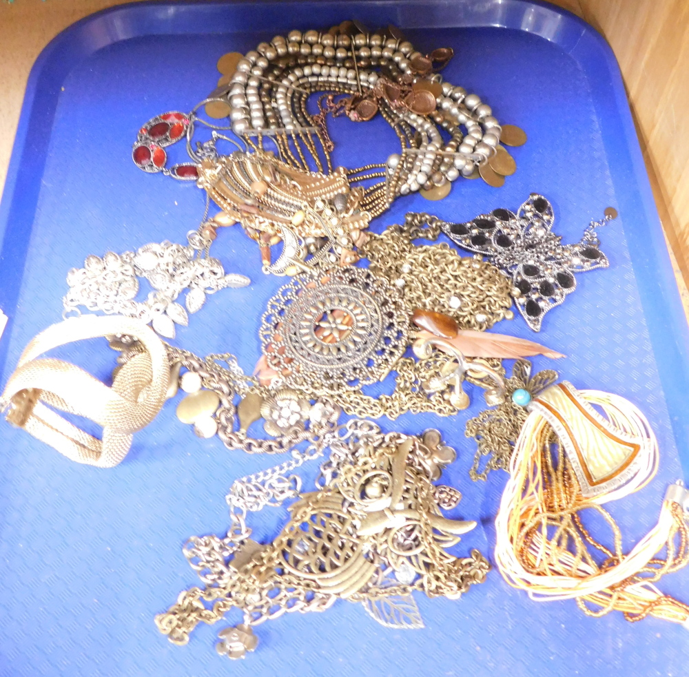 Costume jewellery, necklaces, to include an owl necklace, bangle, etc. (1 tray)