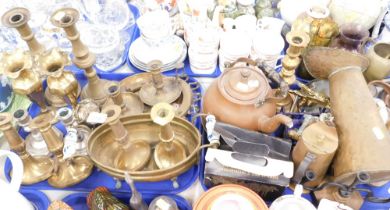 Various metalware, to include brass candlesticks, chambersticks, copper teapot, brass ewer, etc. (2