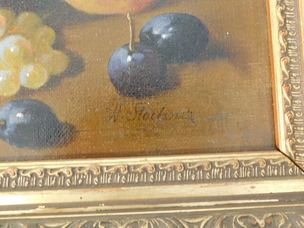 H. Stoitzner. Fruit still life, oil on canvas, signed, 29cm x 51.5cm. - Bild 3 aus 8