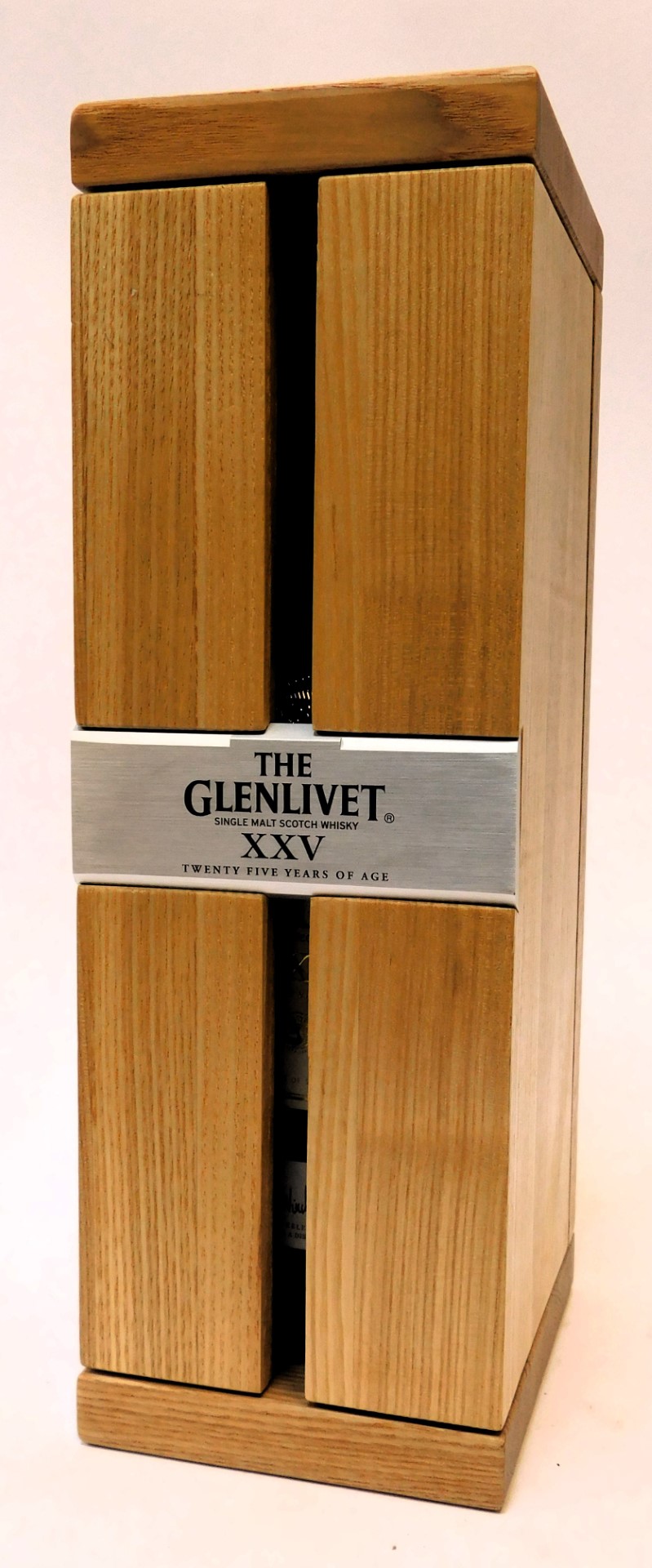 The Glenlivet Single Malt Scotch Whisky XXV, aged twenty-five years, batch number 0220F, 43% vol, - Image 3 of 3