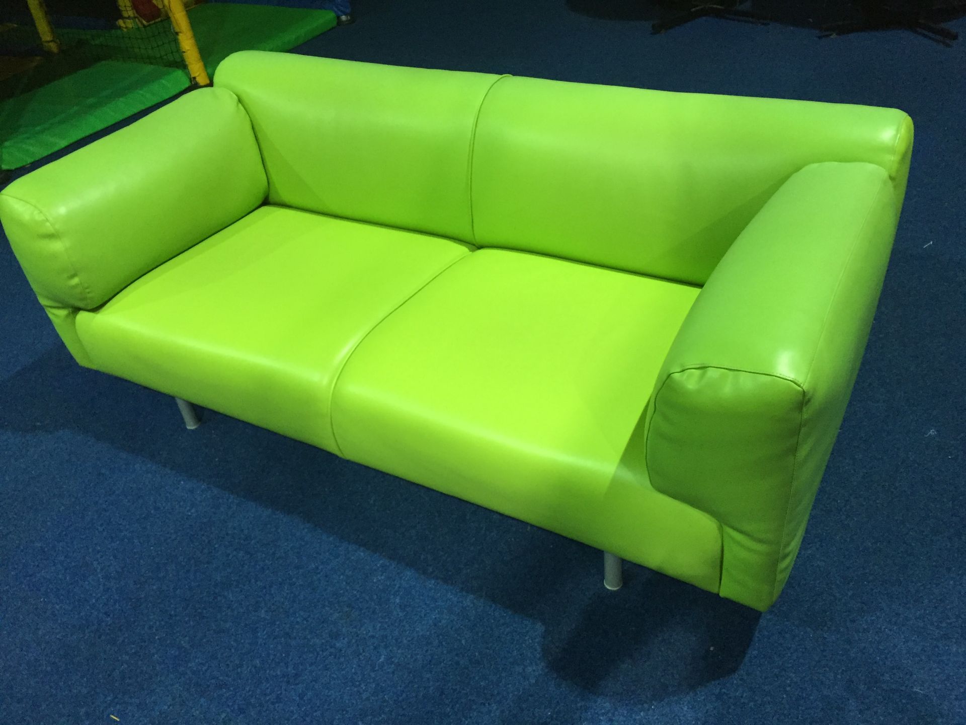 Three Seater Settee - Image 2 of 6