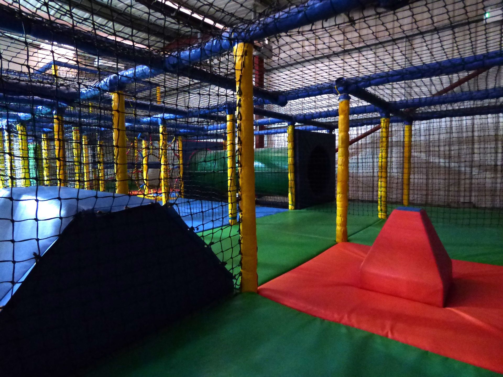 Over 4s Soft Play Adventure Area - Image 12 of 17