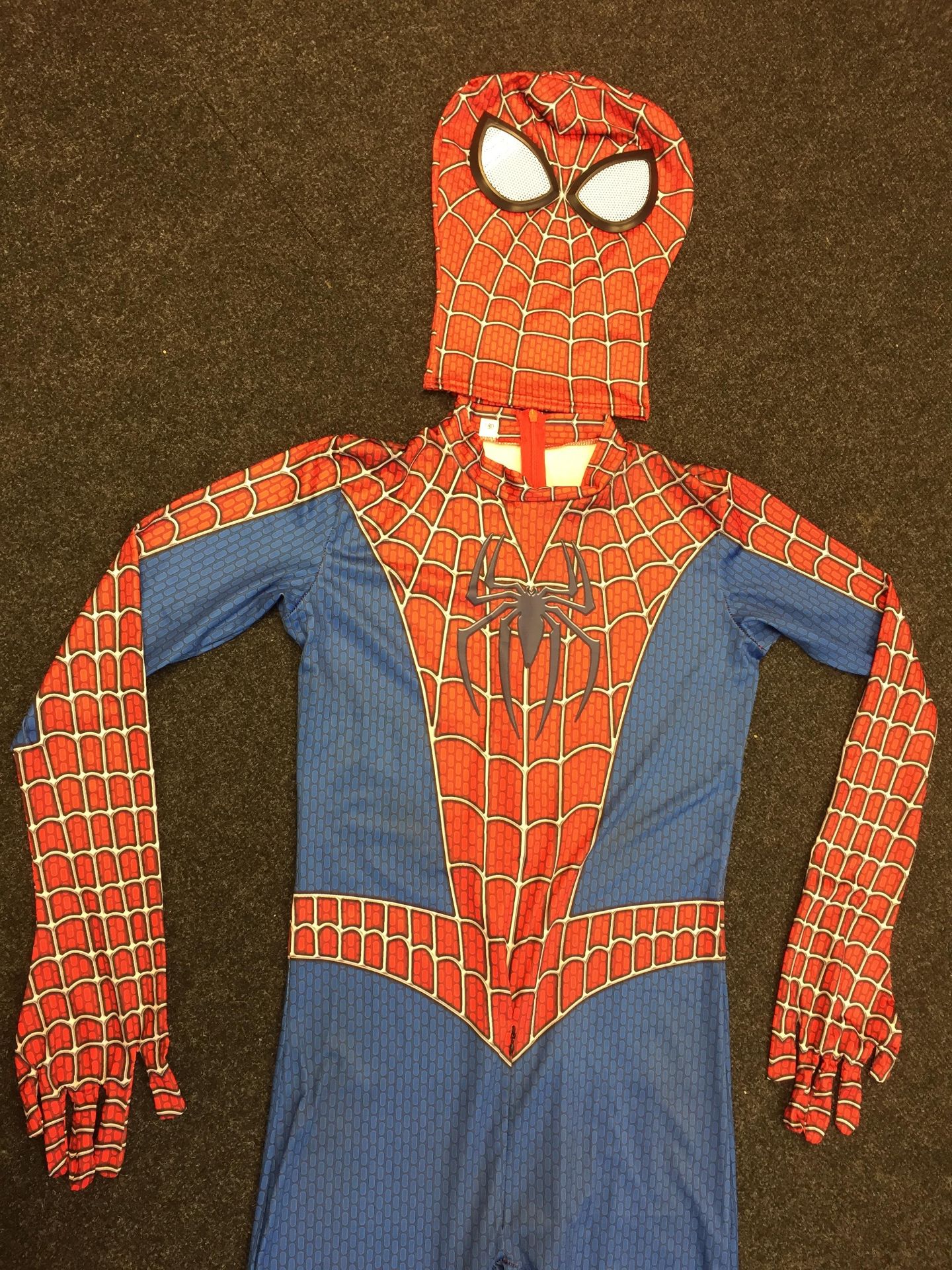 Spiderman Costume - Image 2 of 3