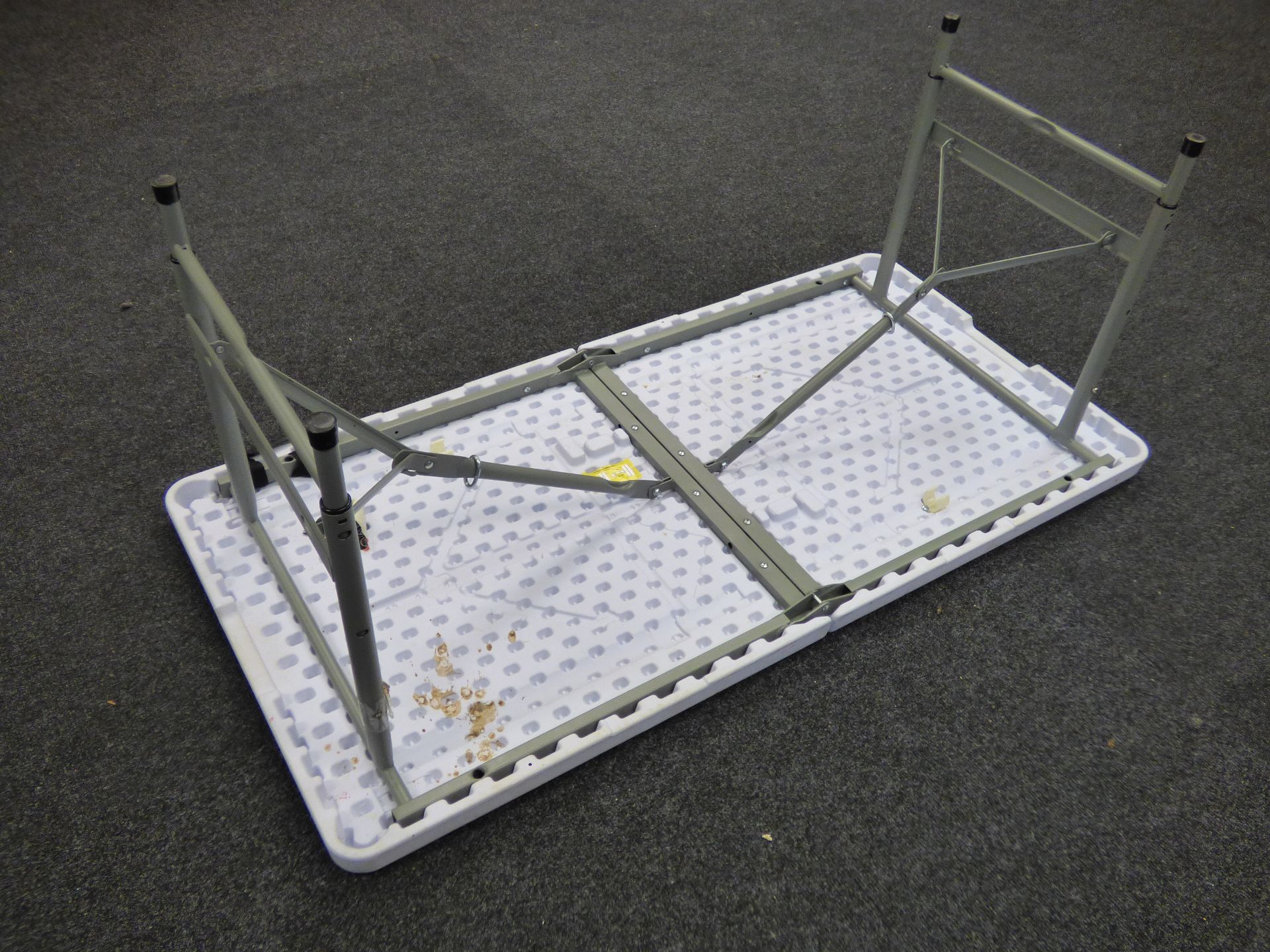 Foldable Plastic Picnic/Children's Tables - Image 7 of 8