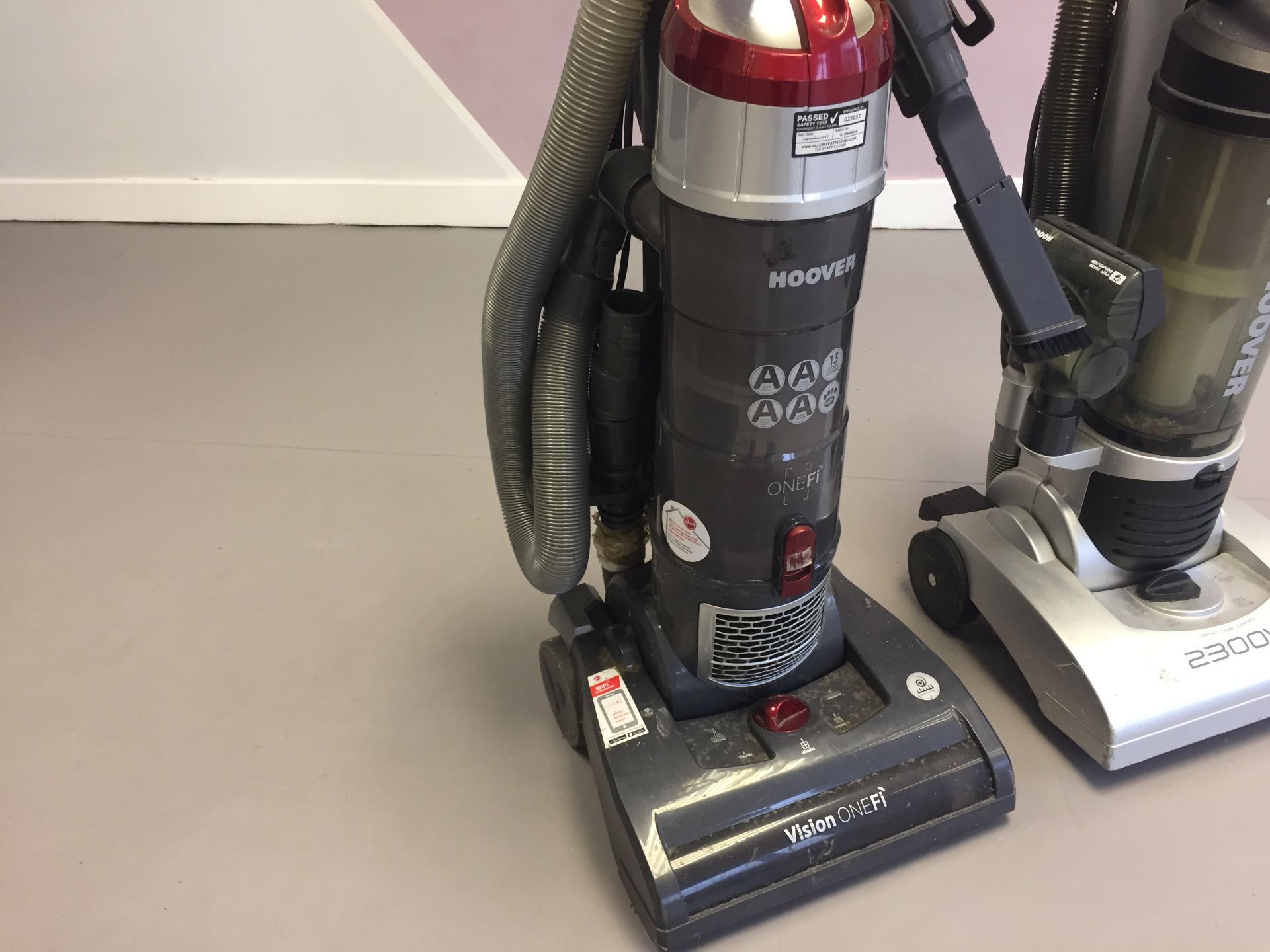 Hoover Vacuum Cleaners - Image 2 of 6