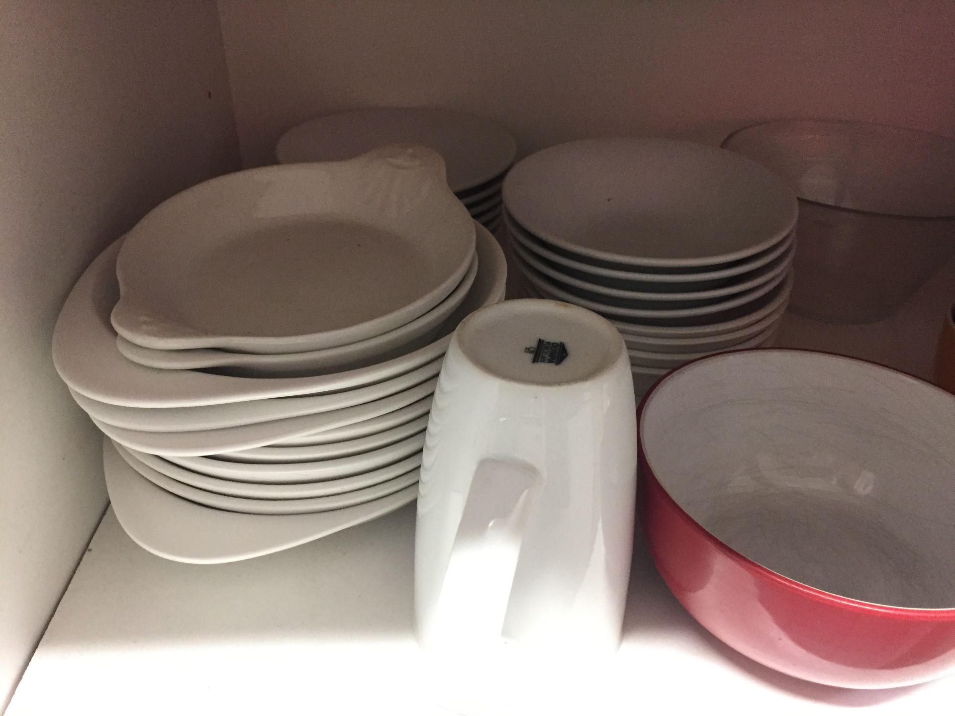 Plates, Cups & Saucers - Image 5 of 5