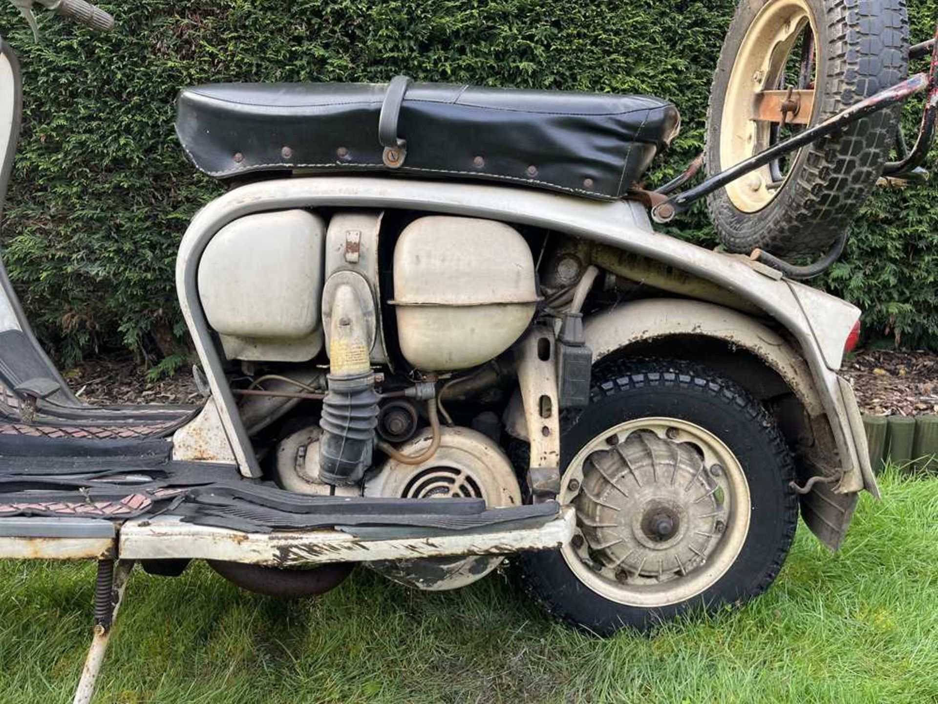 1965 Lambretta GT200 Extremely original with complete provenance - Image 104 of 148