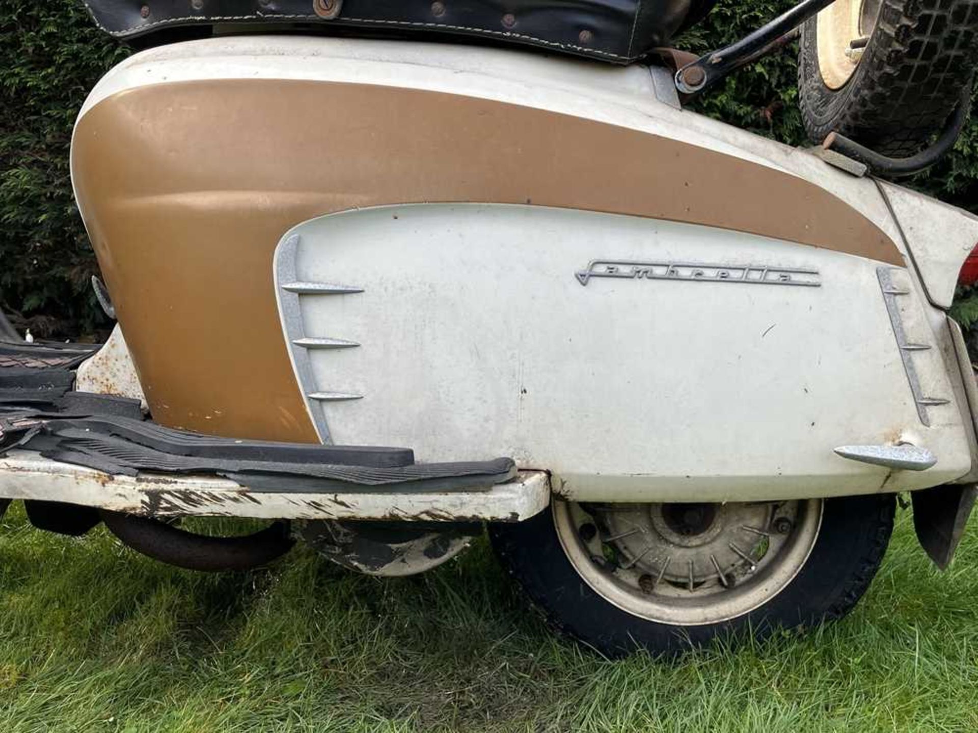 1965 Lambretta GT200 Extremely original with complete provenance - Image 93 of 148