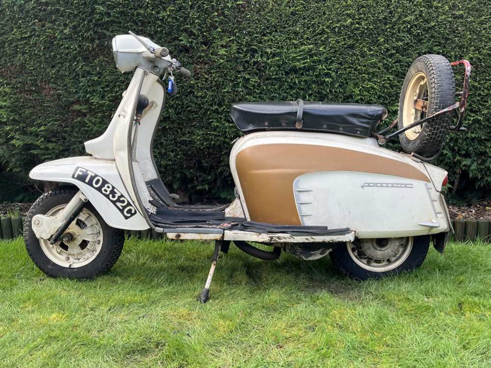 1965 Lambretta GT200 Extremely original with complete provenance - Image 2 of 148