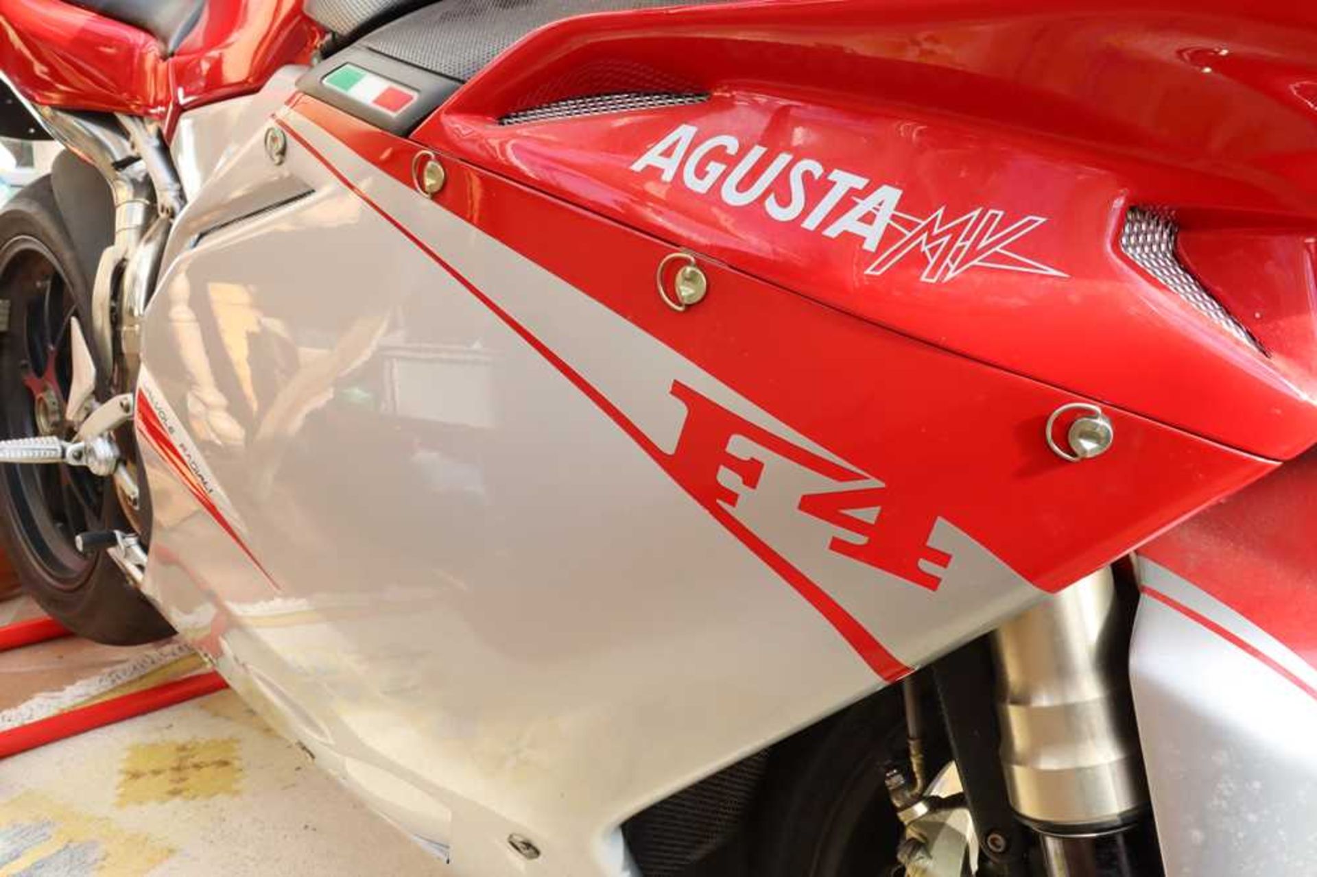 2007 MV Agusta F4 1000 R One owner from new - Image 7 of 41