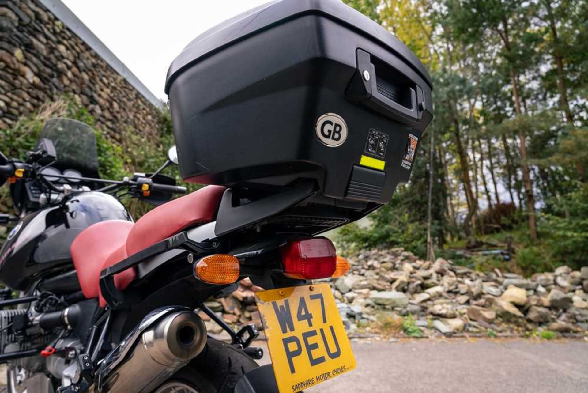 2000 BMW R1100GS Fitted with panniers, top box, and engine bars - Image 13 of 34