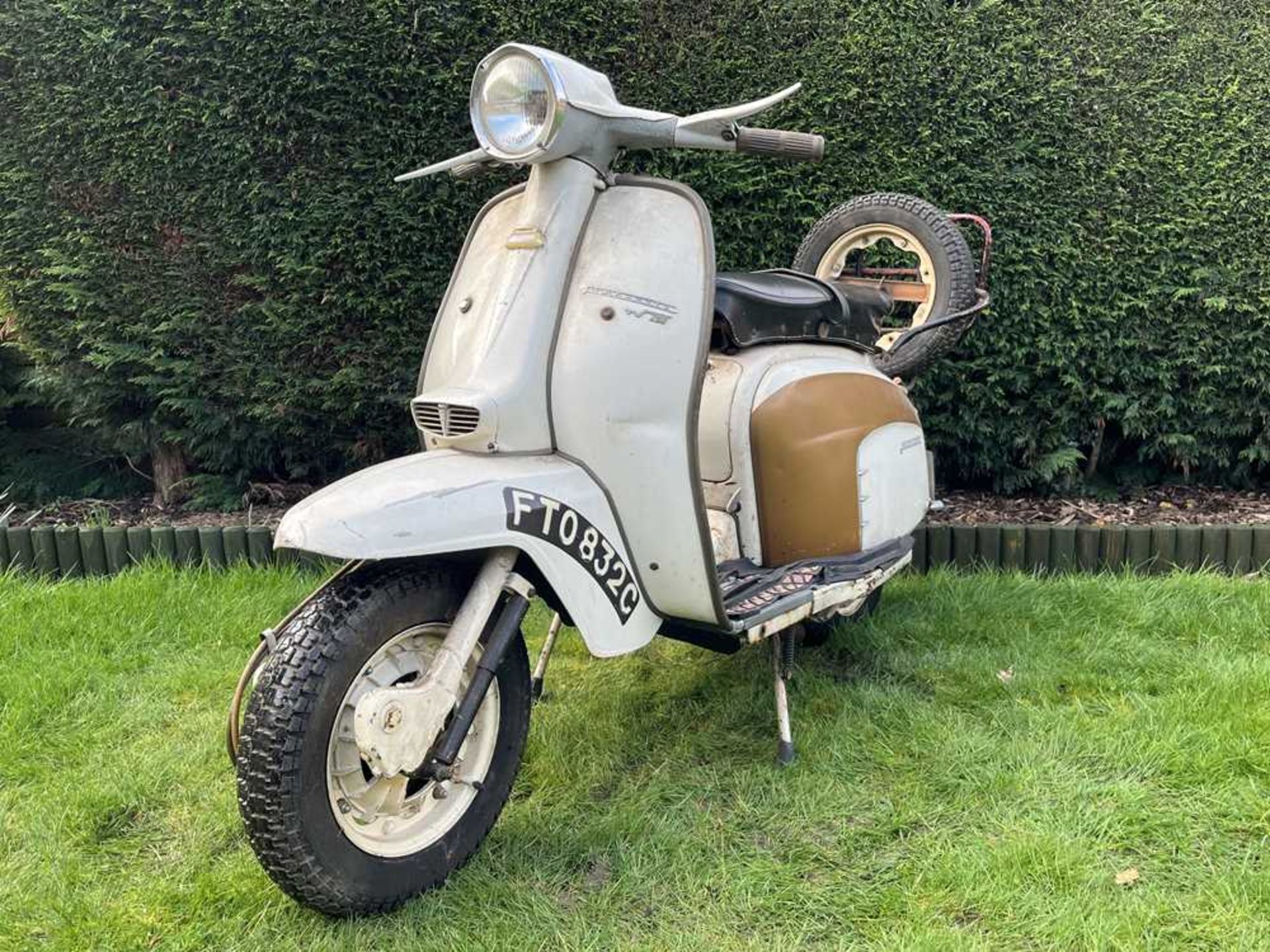 1965 Lambretta GT200 Extremely original with complete provenance - Image 3 of 148