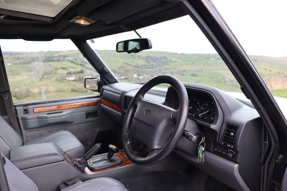 1995 Range Rover Classic Vogue LSE 4.2 Litre Last of the line, 'Soft Dash' model - Image 75 of 80