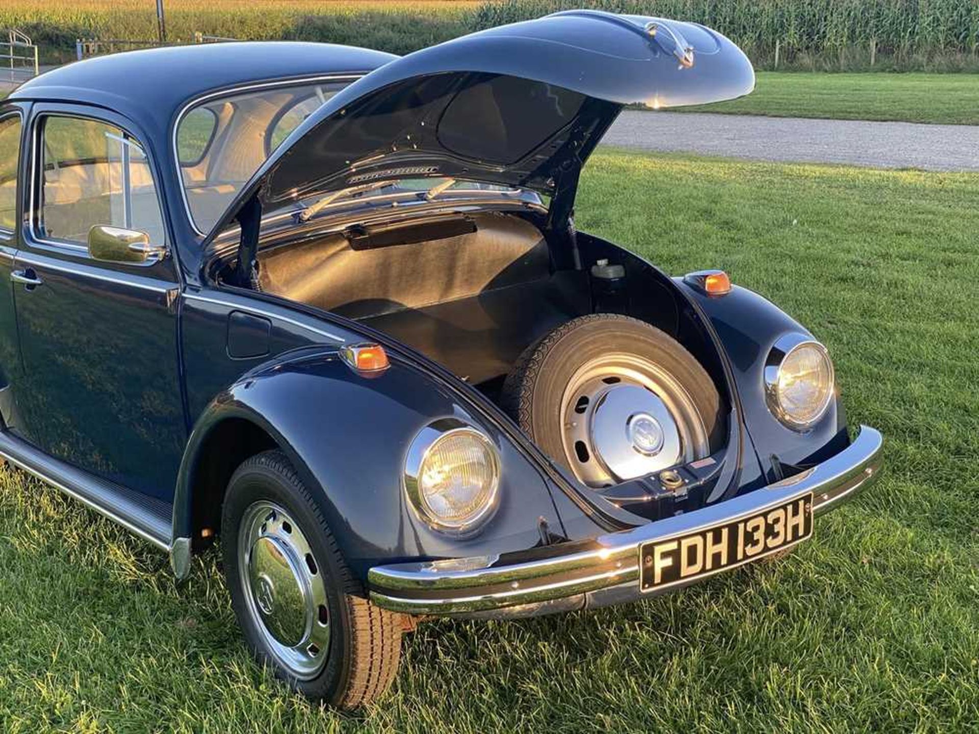 1970 VW Beetle 1300 Semi-Auto A very original example, suitable for a collector - Bild 17 aus 56