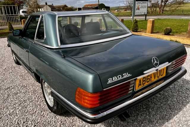 1984 Mercedes-Benz 280SL Single family ownership from new - Image 25 of 50