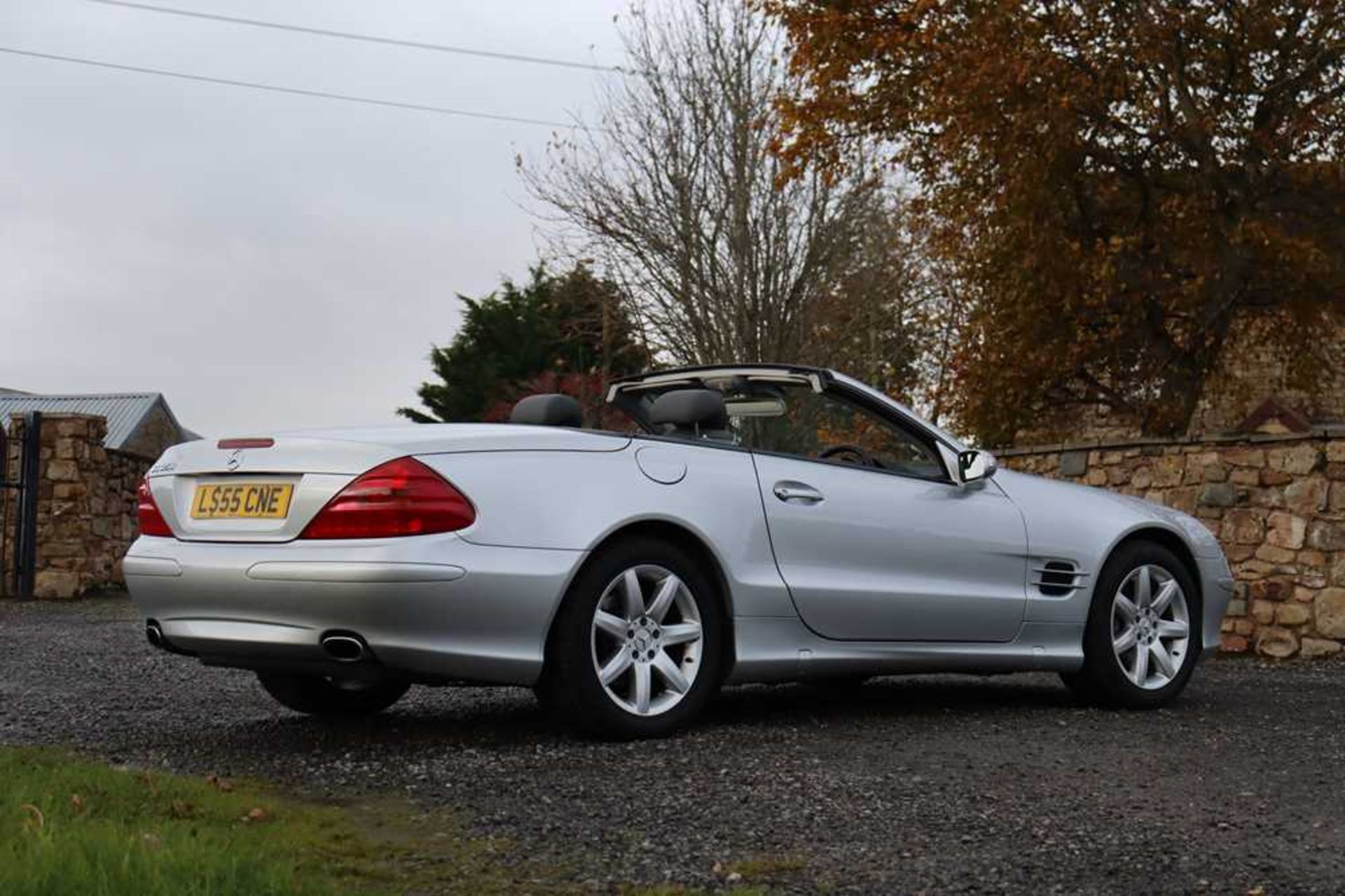 2005 Mercedes-Benz SL 350 Just 34,800 miles from new - Image 11 of 75