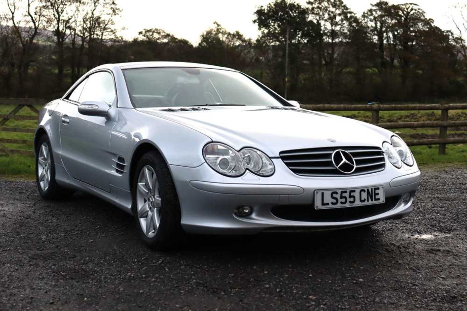 2005 Mercedes-Benz SL 350 Just 34,800 miles from new - Image 7 of 75