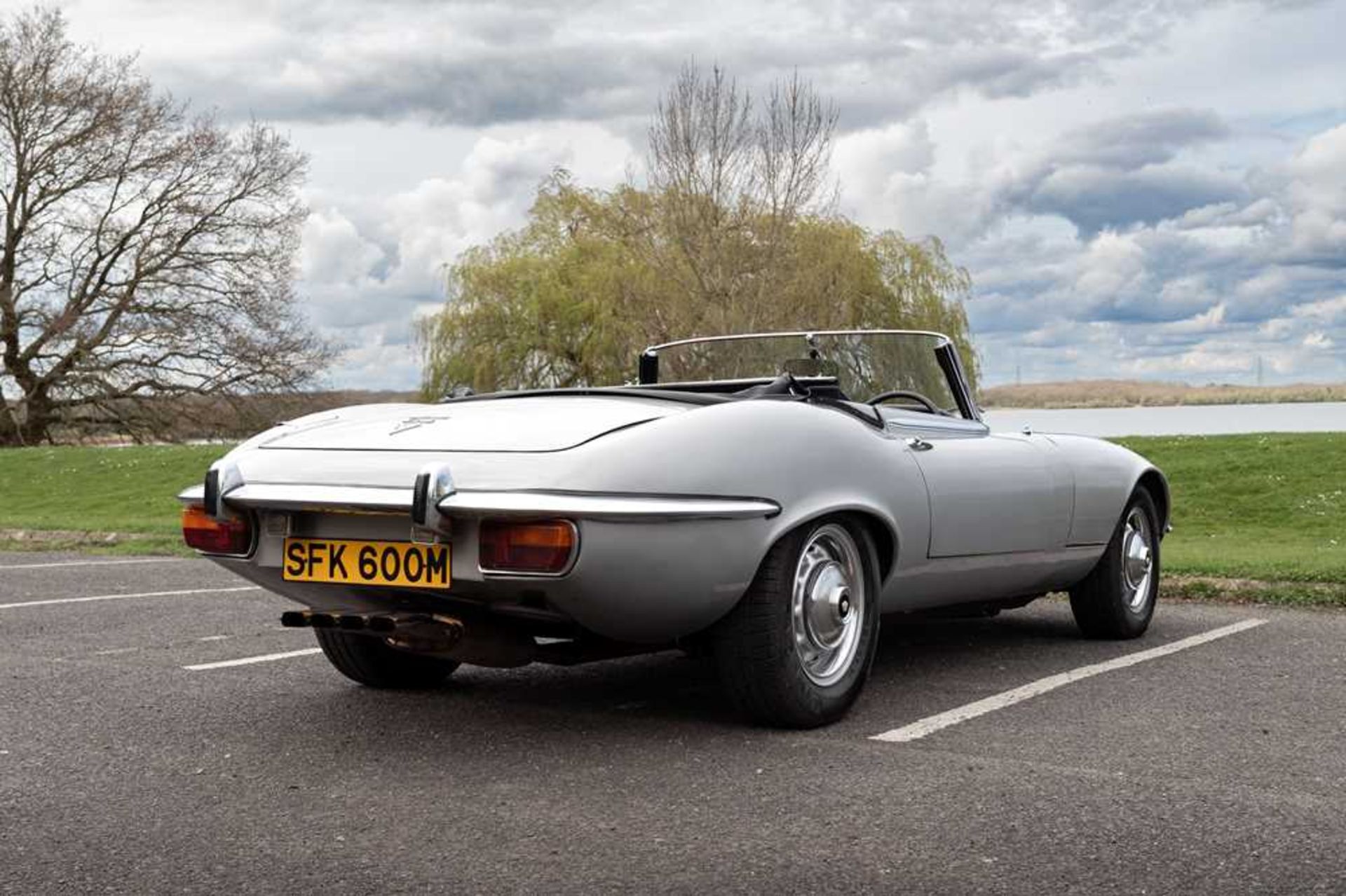 1974 Jaguar E-Type Series III V12 Roadster Only one family owner and 54,412 miles from new - Image 25 of 89