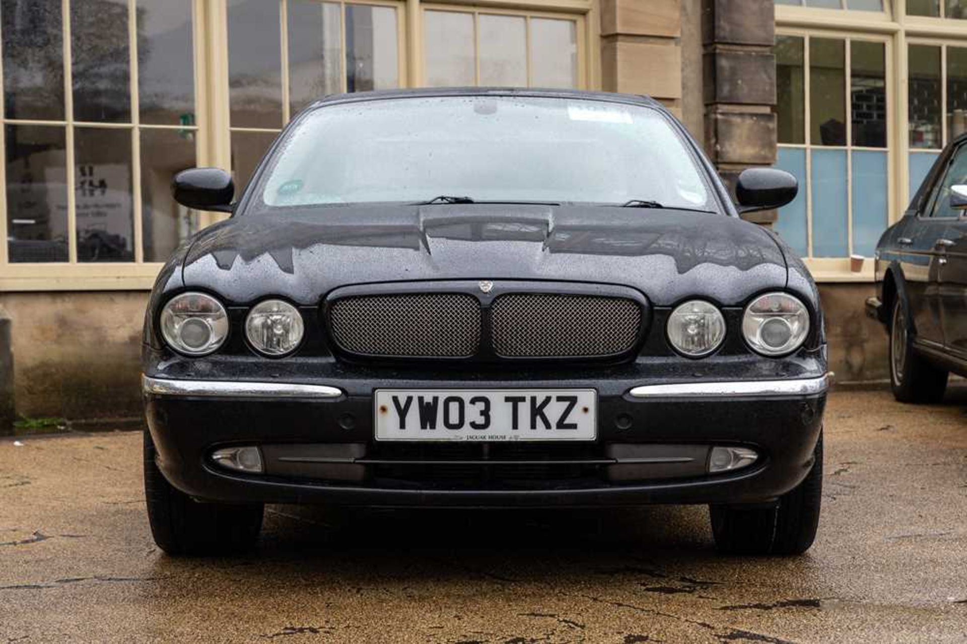 2003 Jaguar XJR V8 Auto - Bild 6 aus 47