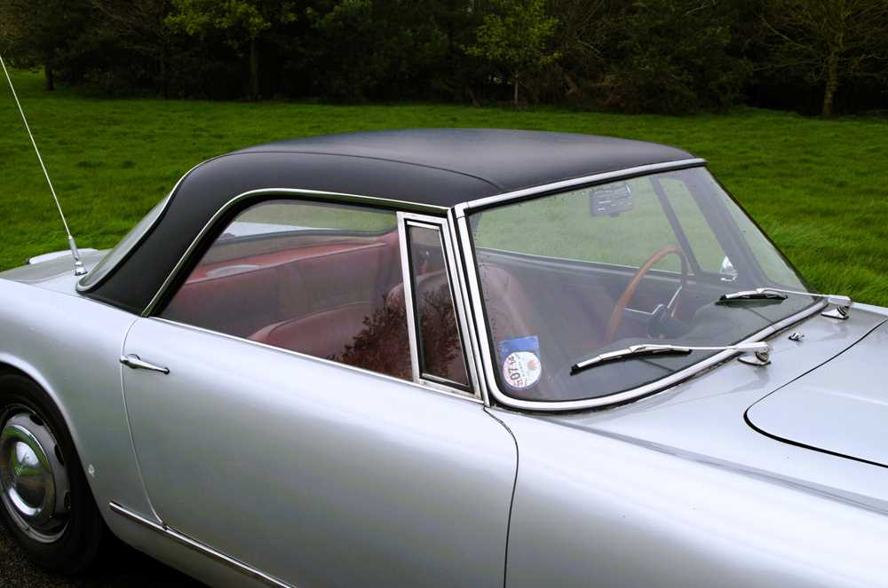 1963 Lancia Flaminia GTL Vanishingly rare Touring-bodied Italian icon in very original condition - Image 21 of 88