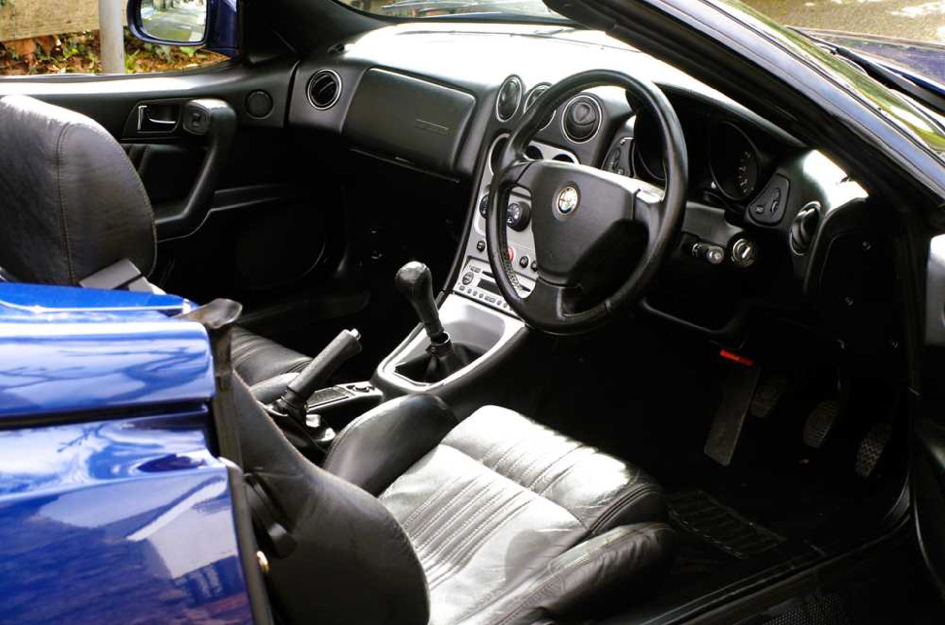 2005 Alfa Romeo Spider JTS Lusso No Reserve - Image 38 of 42