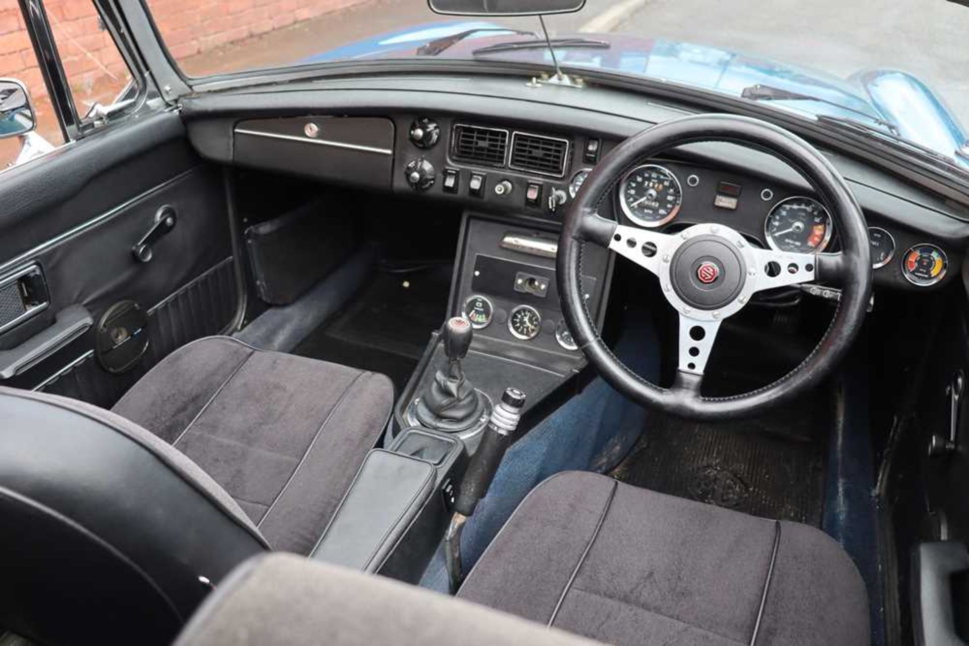 1975 MG B Roadster - Image 15 of 60