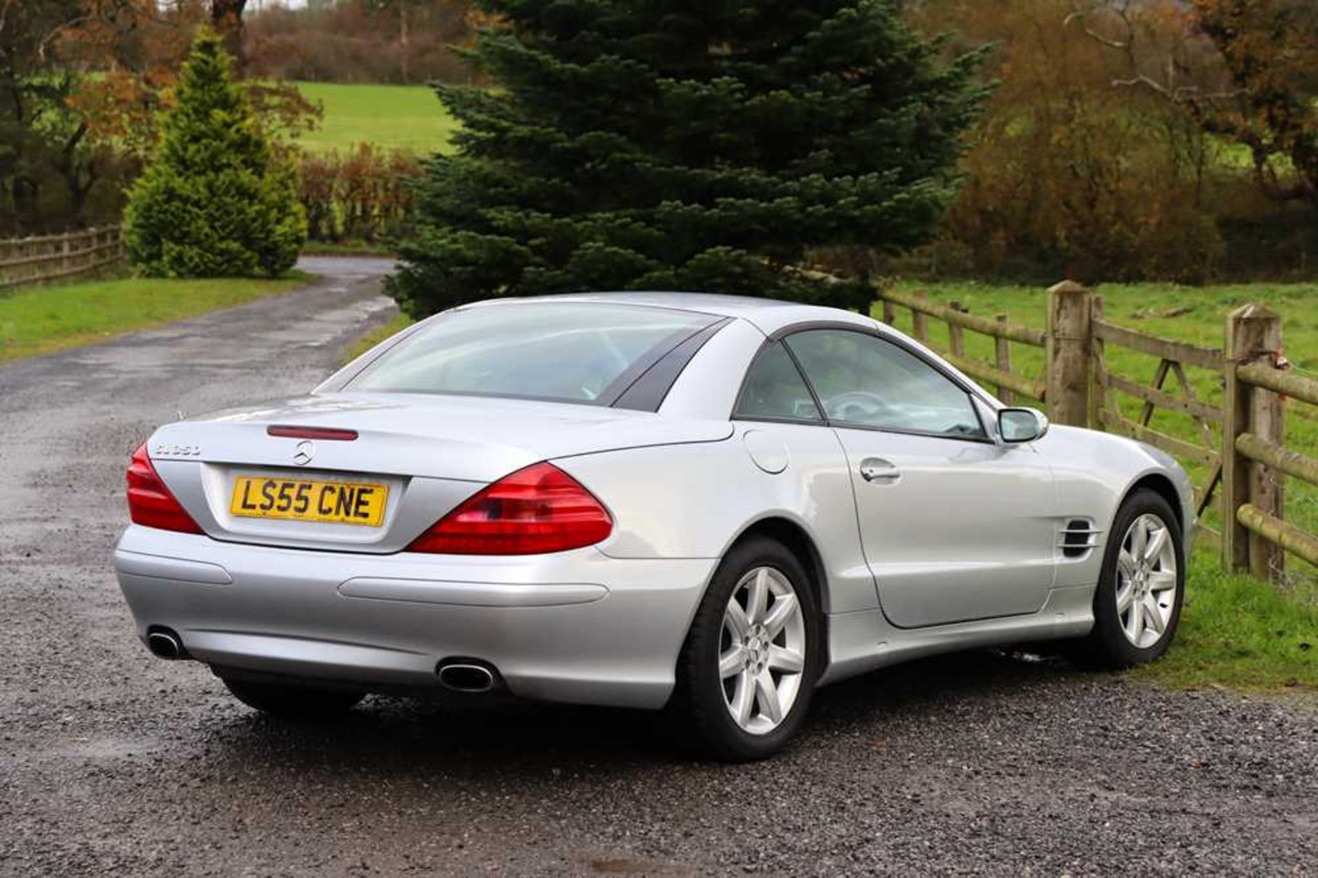 2005 Mercedes-Benz SL 350 Just 34,800 miles from new - Image 16 of 75