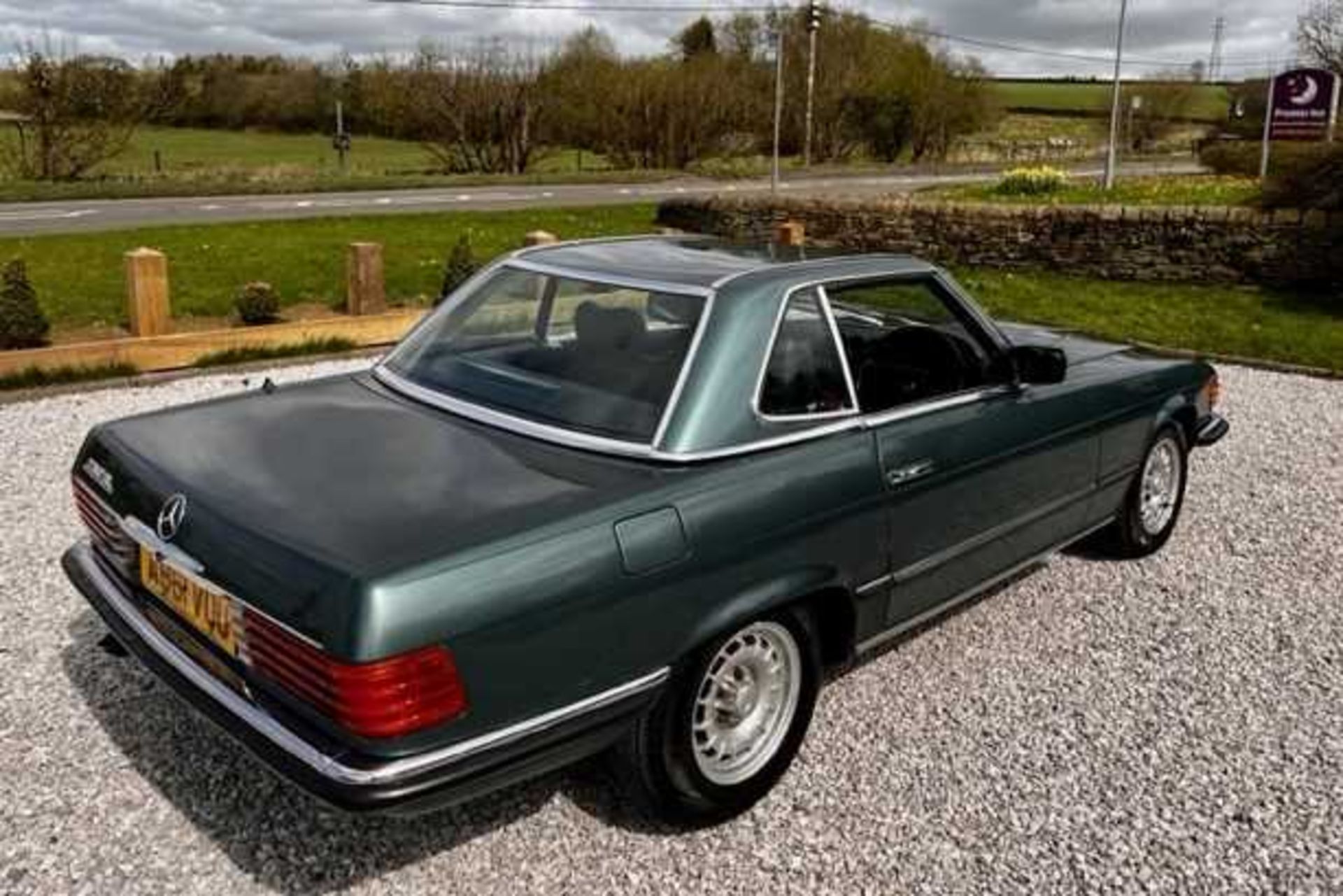 1984 Mercedes-Benz 280SL Single family ownership from new - Bild 10 aus 50