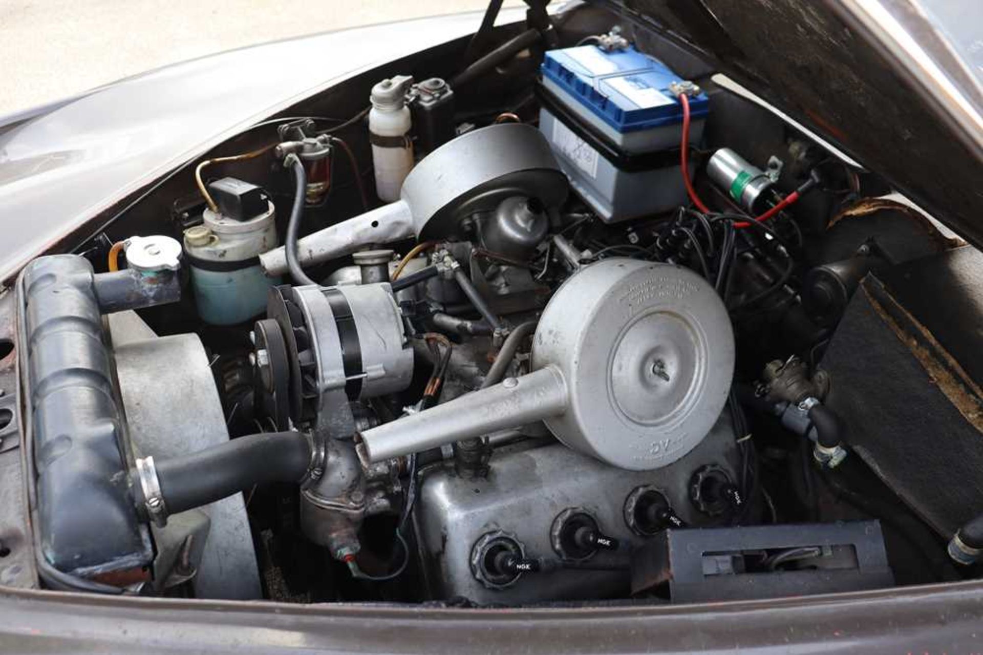 1969 Daimler V8-250 Desirable manual example with overdrive - Bild 54 aus 101