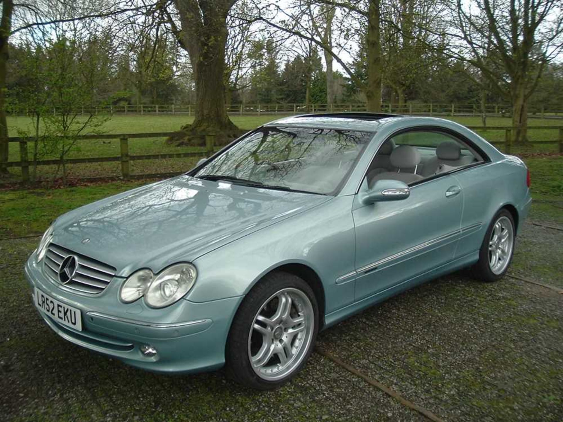 2002 Mercedes-Benz CLK 500 Elegance - Image 13 of 26