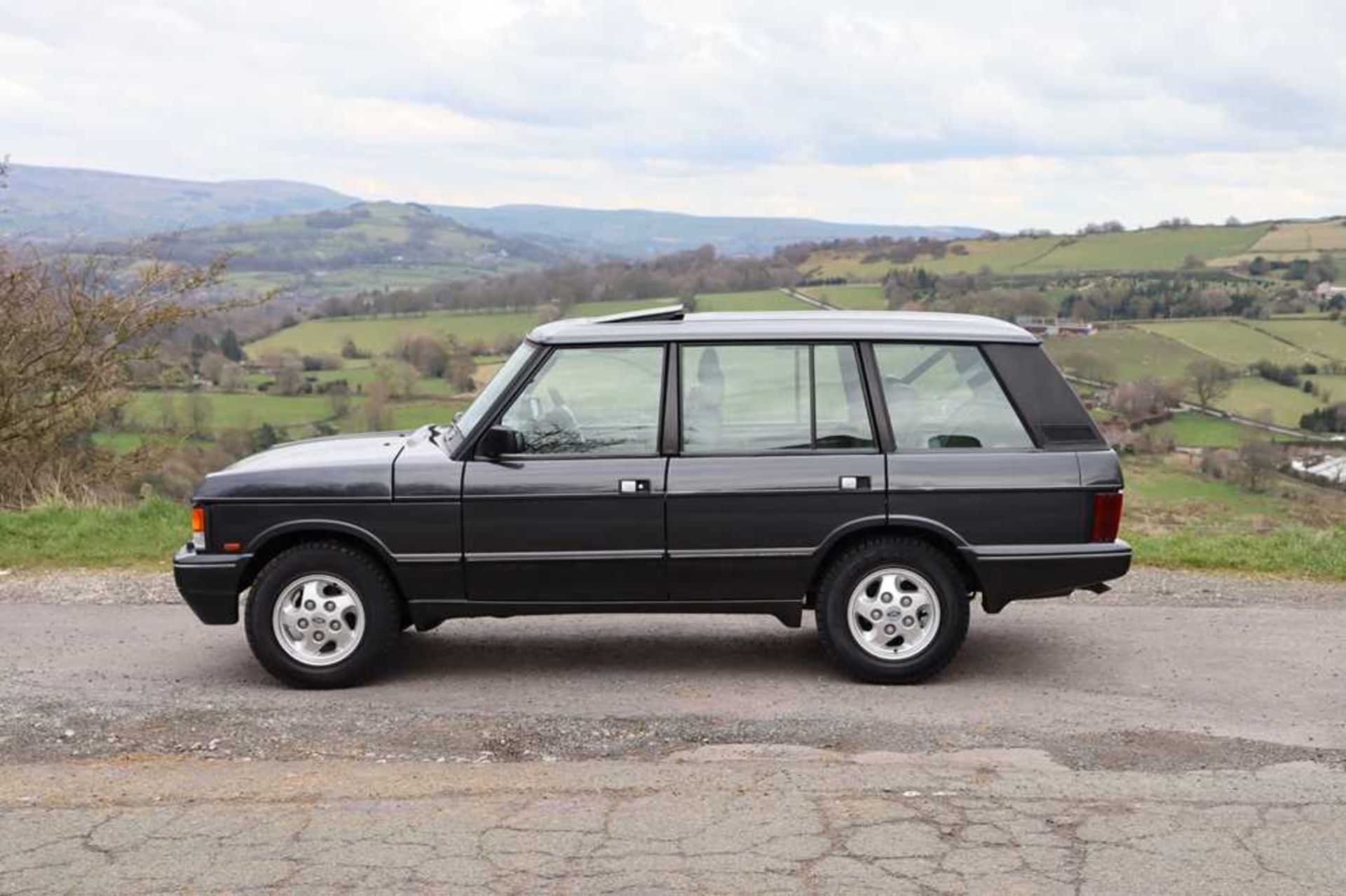 1995 Range Rover Classic Vogue LSE 4.2 Litre Last of the line, 'Soft Dash' model - Image 20 of 80