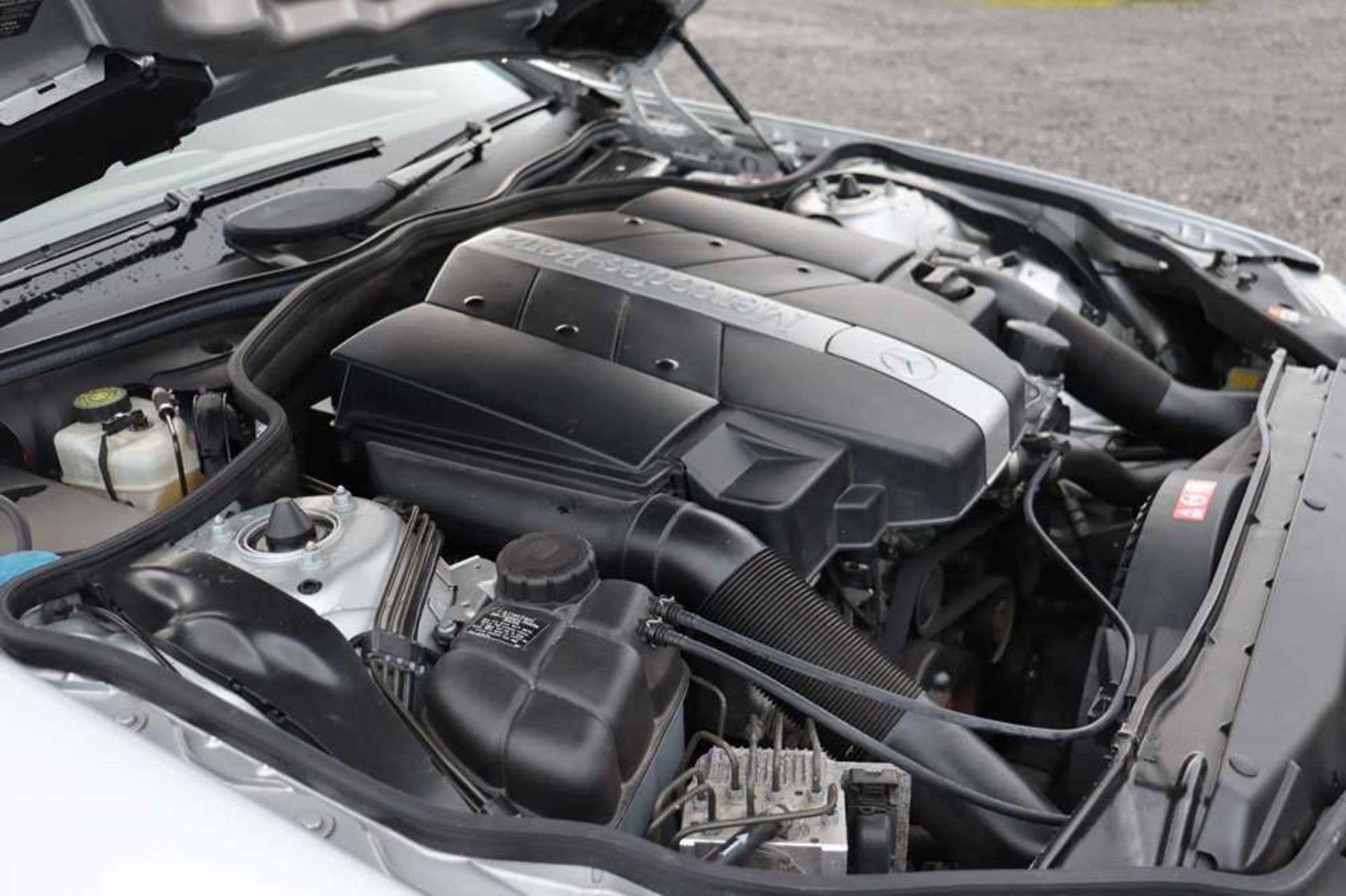 2005 Mercedes-Benz SL 350 Just 34,800 miles from new - Image 68 of 75