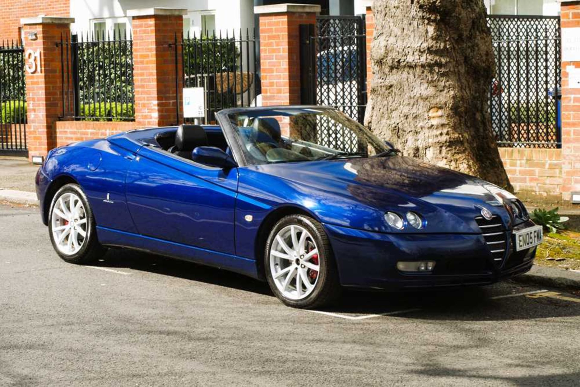 2005 Alfa Romeo Spider JTS Lusso No Reserve - Image 3 of 42
