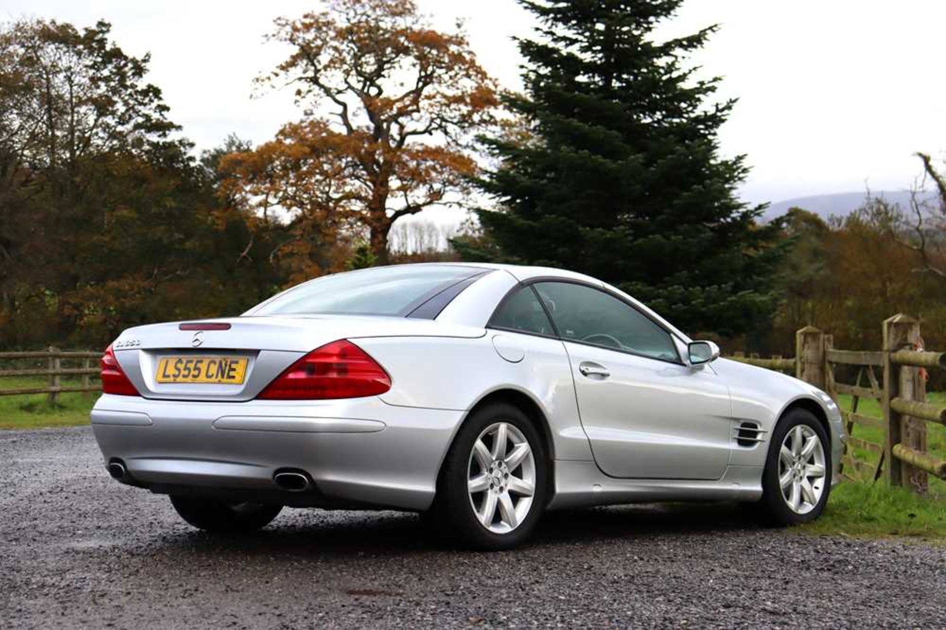 2005 Mercedes-Benz SL 350 Just 34,800 miles from new - Image 14 of 75
