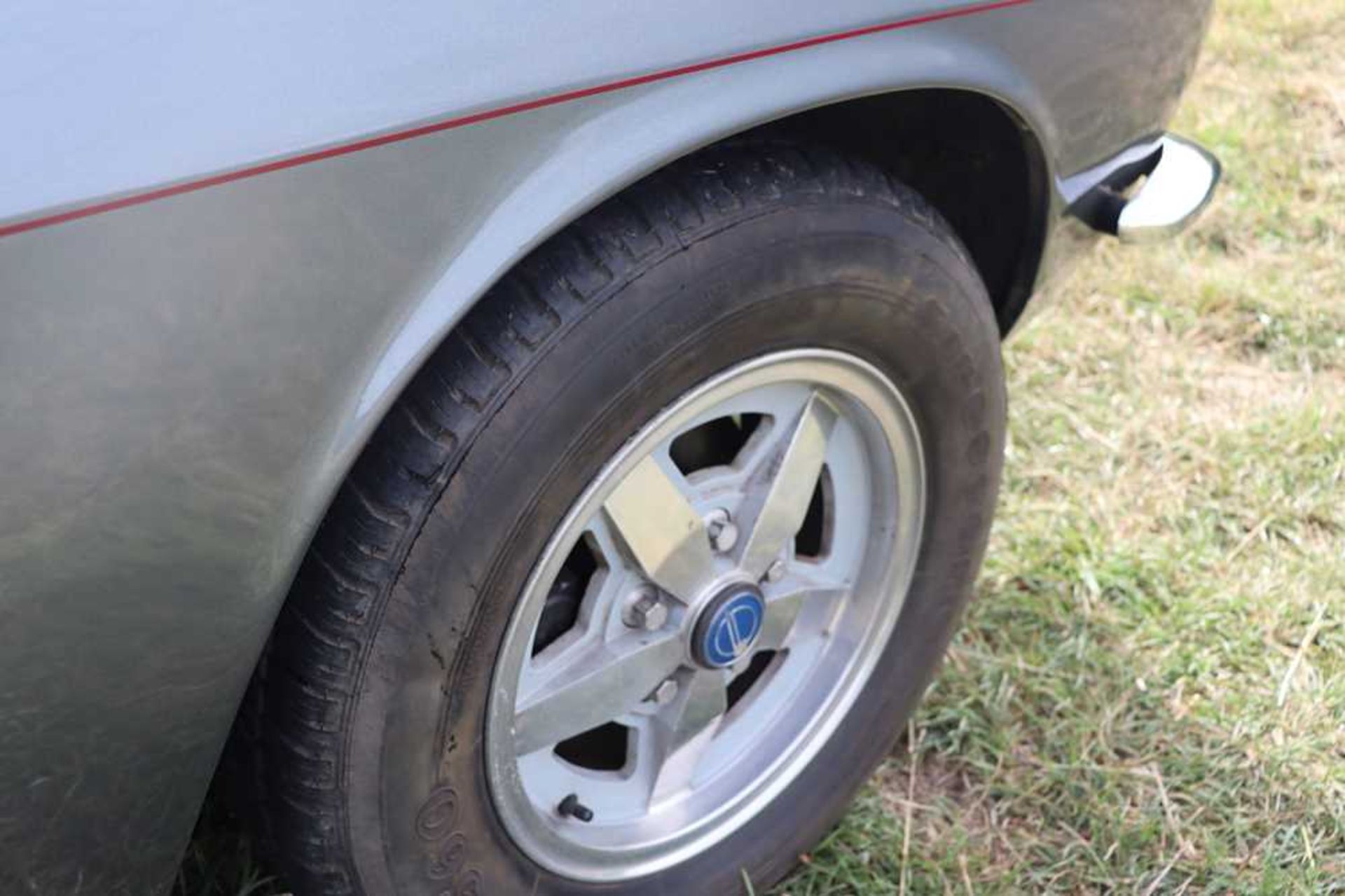 1972 Jensen Interceptor III - Image 35 of 38