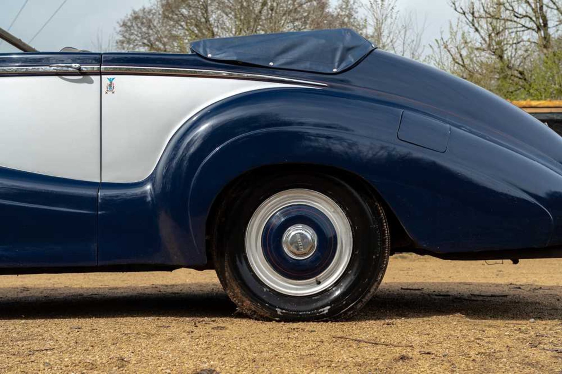 1954 Bentley R-Type Park Ward Drophead Coupe 1 of just 9 R-Type chassis clothed to Design 552 - Image 23 of 86