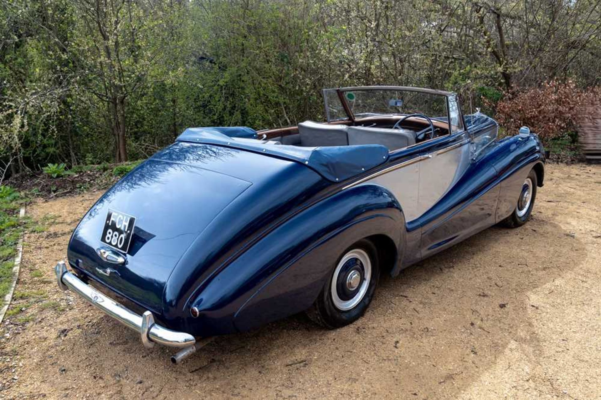 1954 Bentley R-Type Park Ward Drophead Coupe 1 of just 9 R-Type chassis clothed to Design 552 - Image 14 of 86