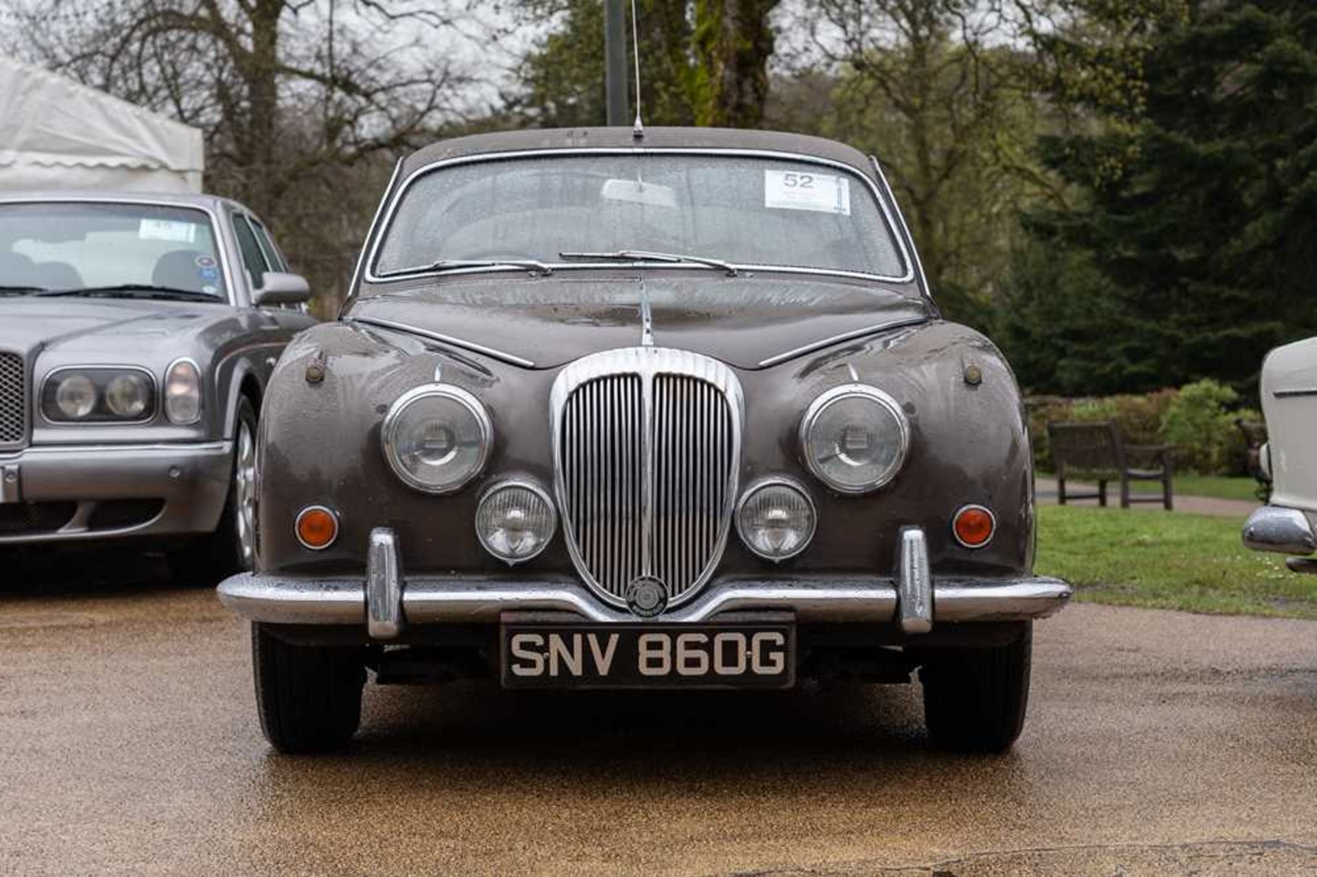 1969 Daimler V8-250 Desirable manual example with overdrive - Image 4 of 101