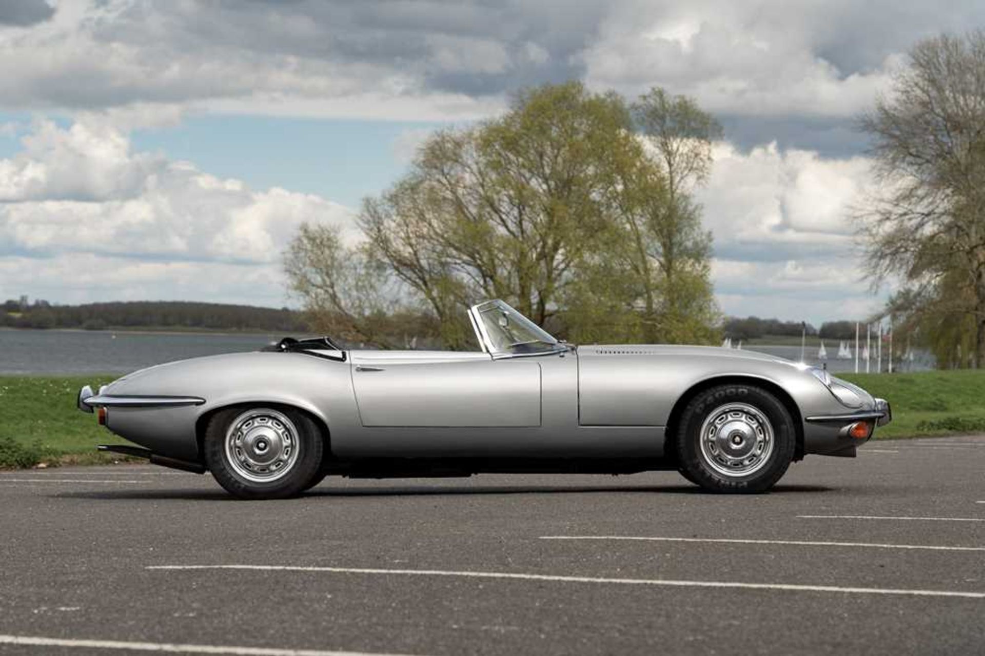 1974 Jaguar E-Type Series III V12 Roadster Only one family owner and 54,412 miles from new - Image 5 of 89