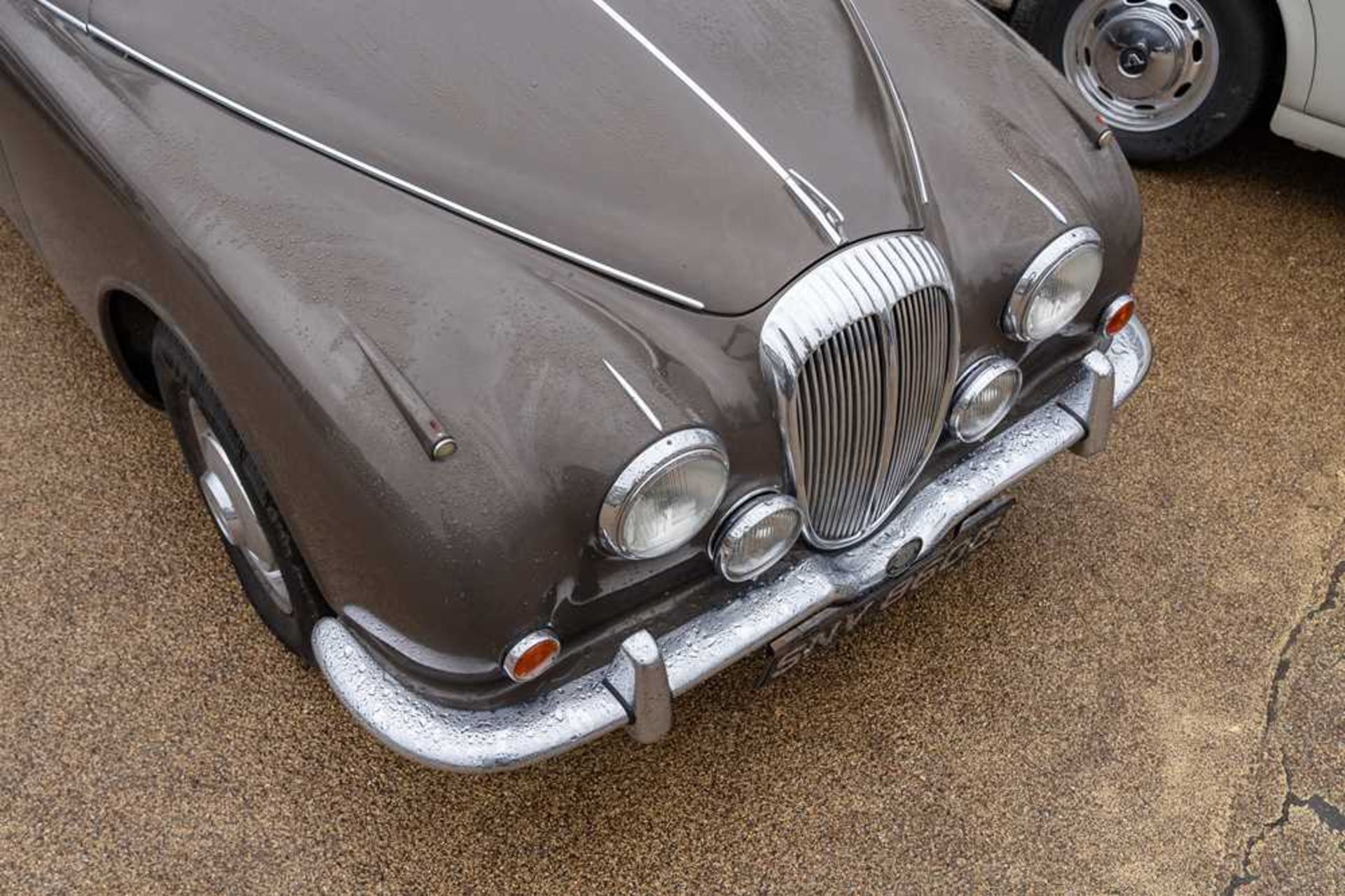 1969 Daimler V8-250 Desirable manual example with overdrive - Image 19 of 101